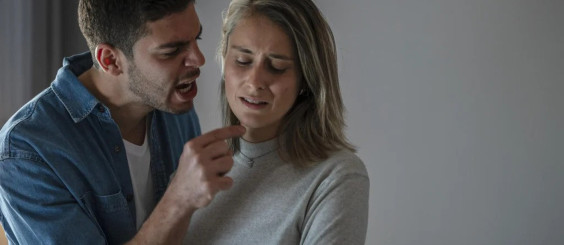 Relacionamentos abusivos: como reconhecer sinais e procurar ajuda de forma segura